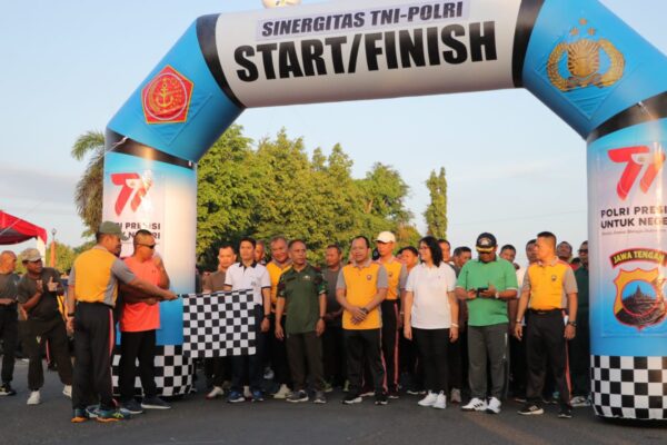 Olahraga Bersama Wujudkan Sinergitas TNI-Polri Di Kabupaten Kebumen